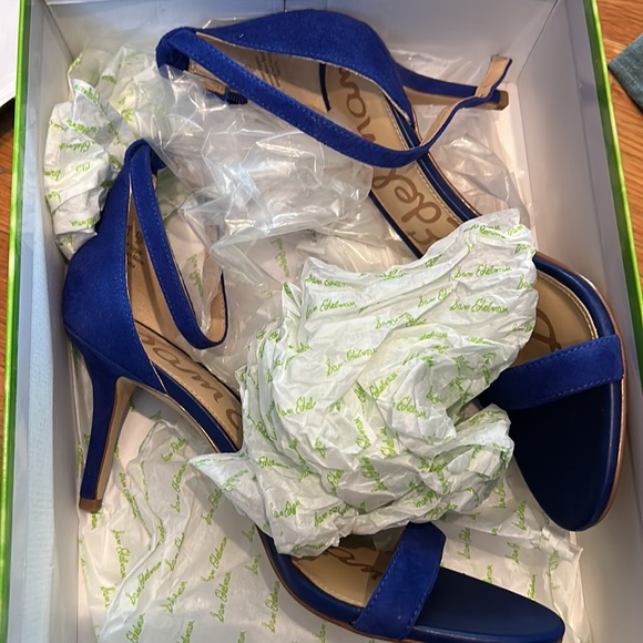 Brand new blue suede heels size 7 - Picture 3 of 4